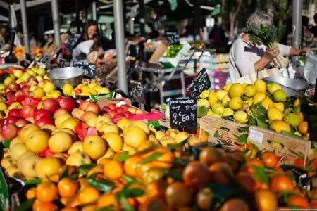 2 Pieces Avec Balcon * 니스