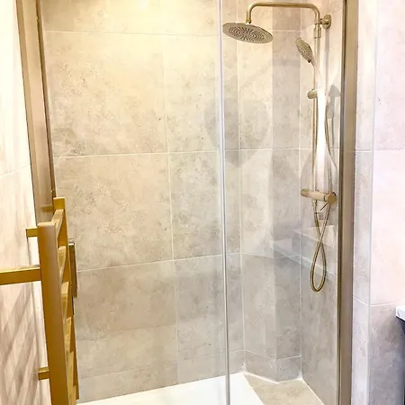 2 Pièces Avec Balcon