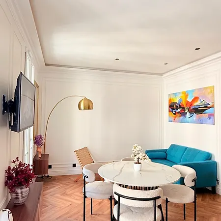 2 Pieces Avec Balcon Apartment
