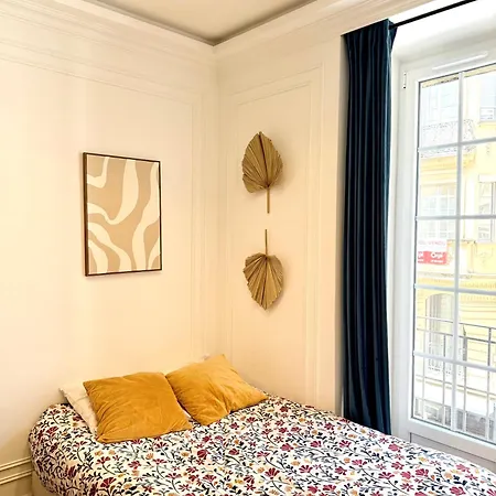 2 Pieces Avec Balcon * Nice