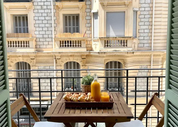 2 Pieces Avec Balcon Niza
